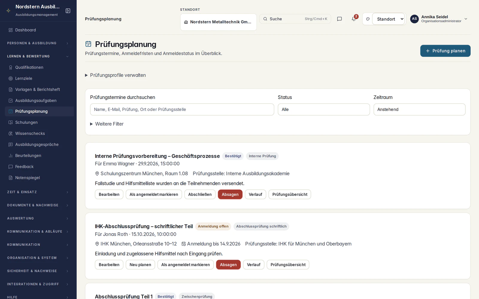 Prüfungsplanung in Skillent mit internen und externen Prüfungen, Anmeldefrist und Status